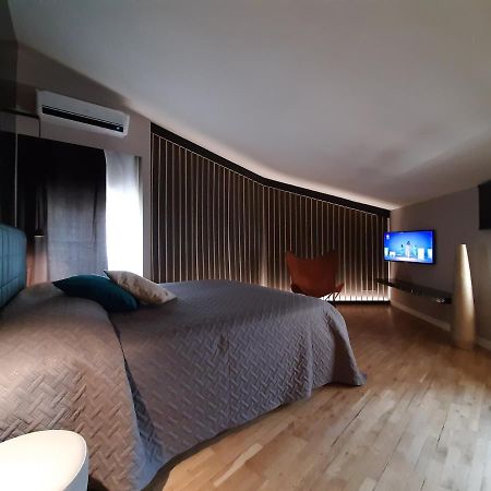 Moaa - Modern Art Apartment ديسينسانو ديل غاردا المظهر الخارجي الصورة