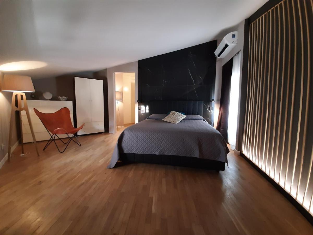Moaa - Modern Art Apartment ديسينسانو ديل غاردا المظهر الخارجي الصورة