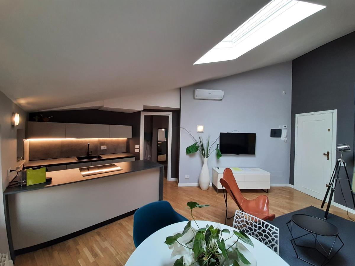 Moaa - Modern Art Apartment ديسينسانو ديل غاردا المظهر الخارجي الصورة