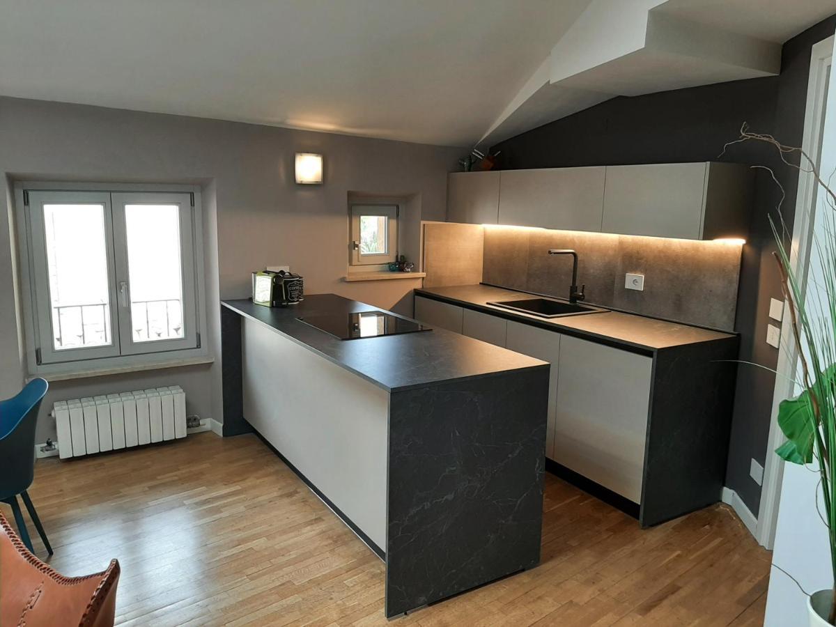 Moaa - Modern Art Apartment ديسينسانو ديل غاردا المظهر الخارجي الصورة