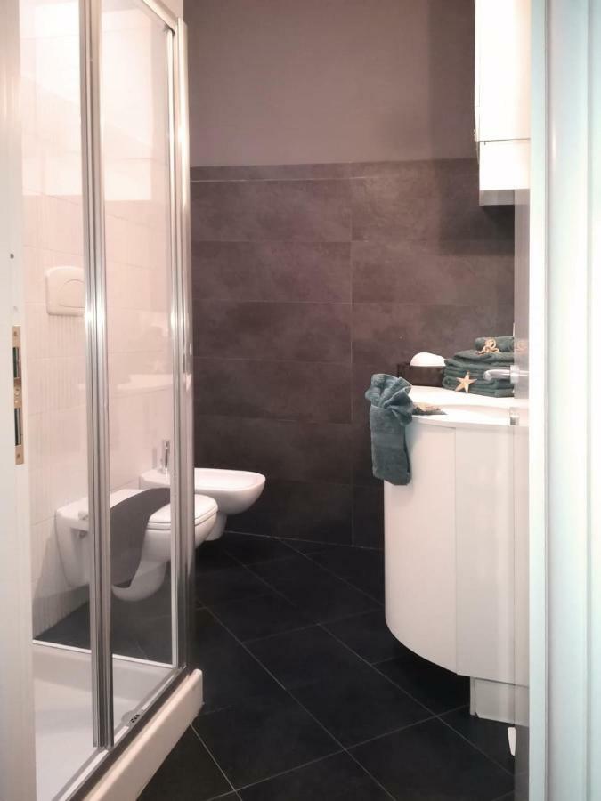 Moaa - Modern Art Apartment ديسينسانو ديل غاردا المظهر الخارجي الصورة